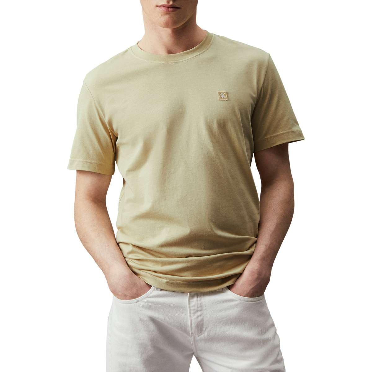 Calvin KleinMen's Solid Regular Fit T Shirt