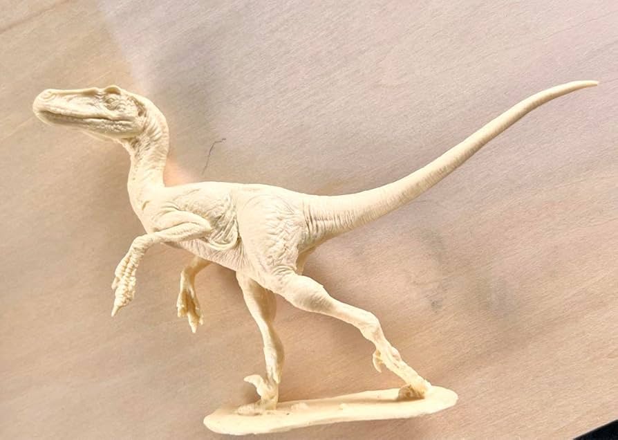 海洋堂　ヴェロキラプトル　レジンキット　恐竜　動物　フィギュア Amazon.co.jp: ヴェロキラプトル 恐竜 レジンキット 海洋堂 : おもちゃ