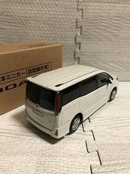1/30 トヨタ ノア カラーサンプルミニカー Amazon | 1/30 トヨタ 新型ノア S-Z 2022年モデル カラー