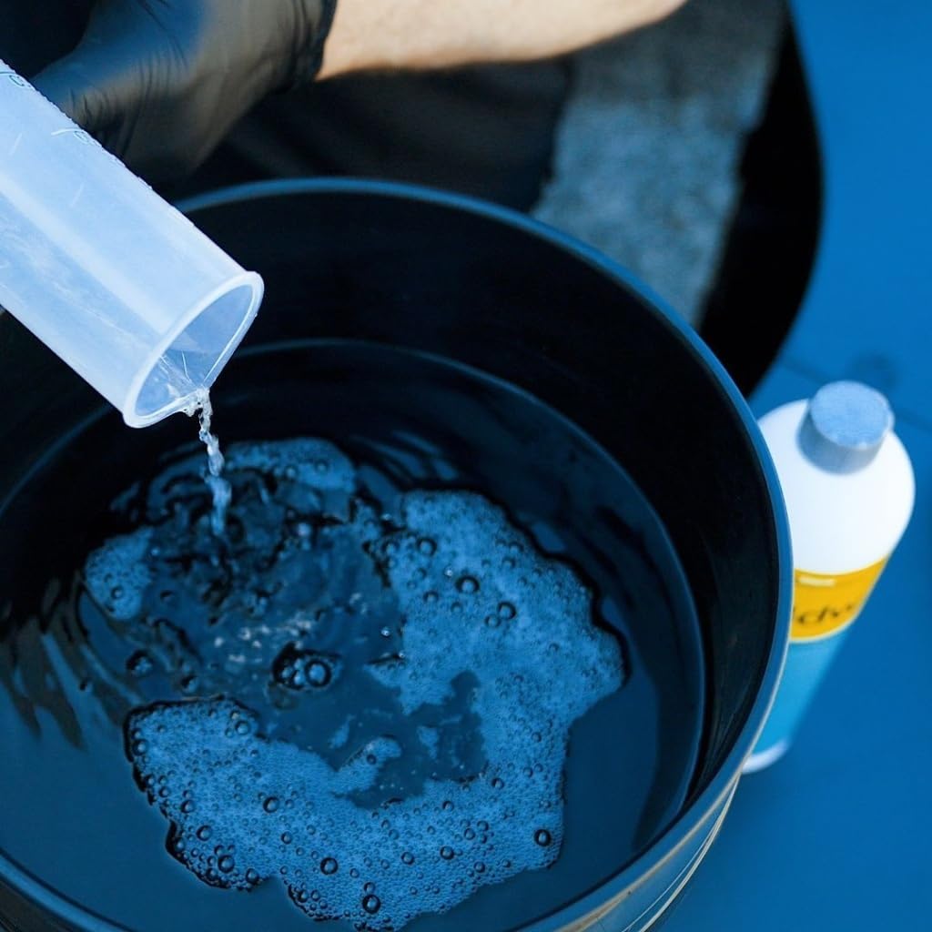Koch Chemie Boat Descaling Wash 5L saures Shampoo für Boot entfernt Wasserflecken Schmutz aktiviert Keramikversiegelung Gelcoat Lack Reiniger