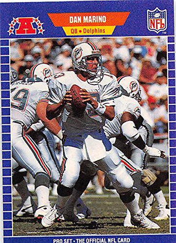Dan Marino Football Card (Miami Dolphins) 1989 Pro Set #220 at