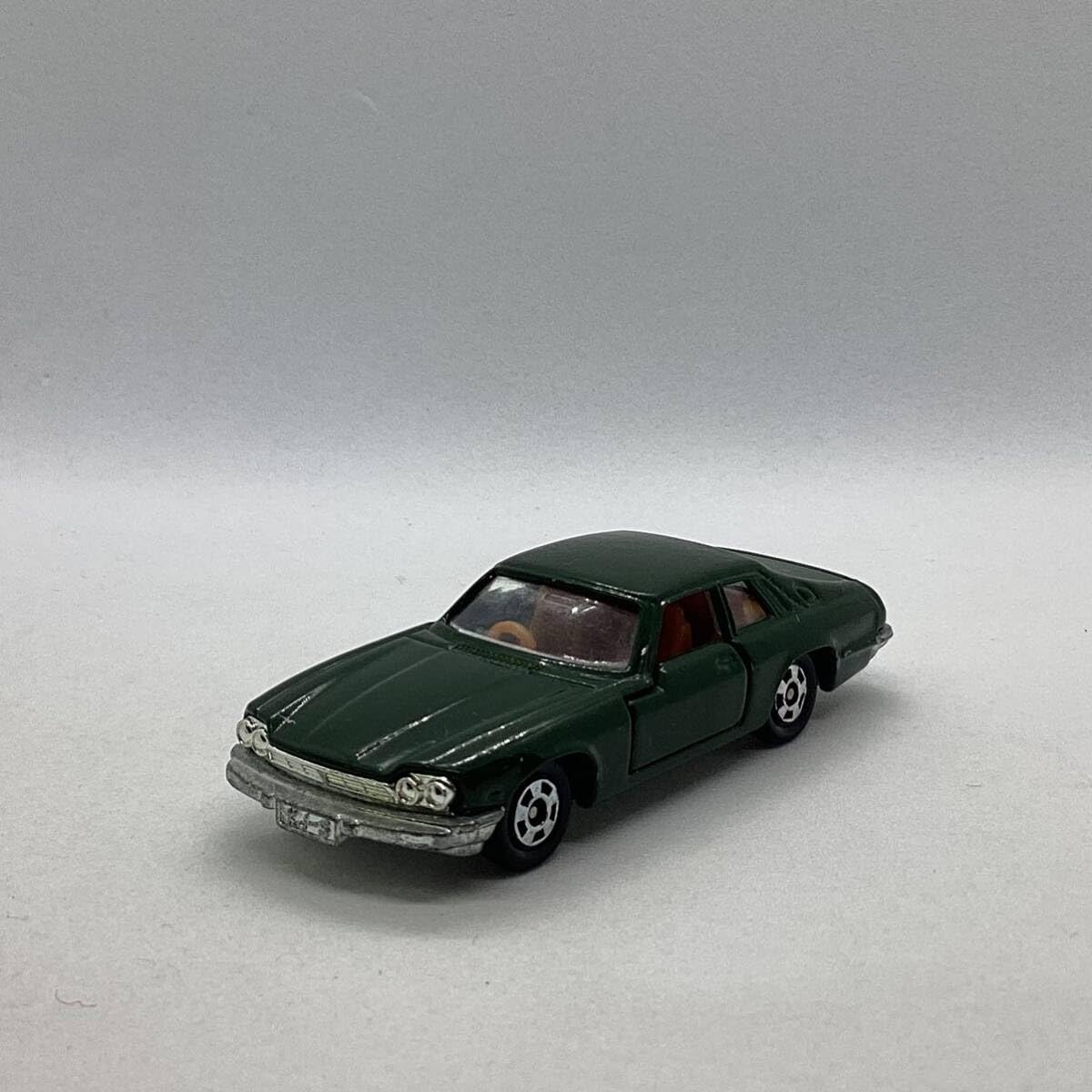 DVC490Y ジャガーダークグリーン ミニカー Amazon | Ж イクソ 1/43 ジャガー XJ8 X308 1998 ダークグリーン
