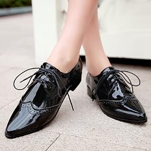 Amazon.com | SHEMEE Women's Patent Leather Low Heels Vintage