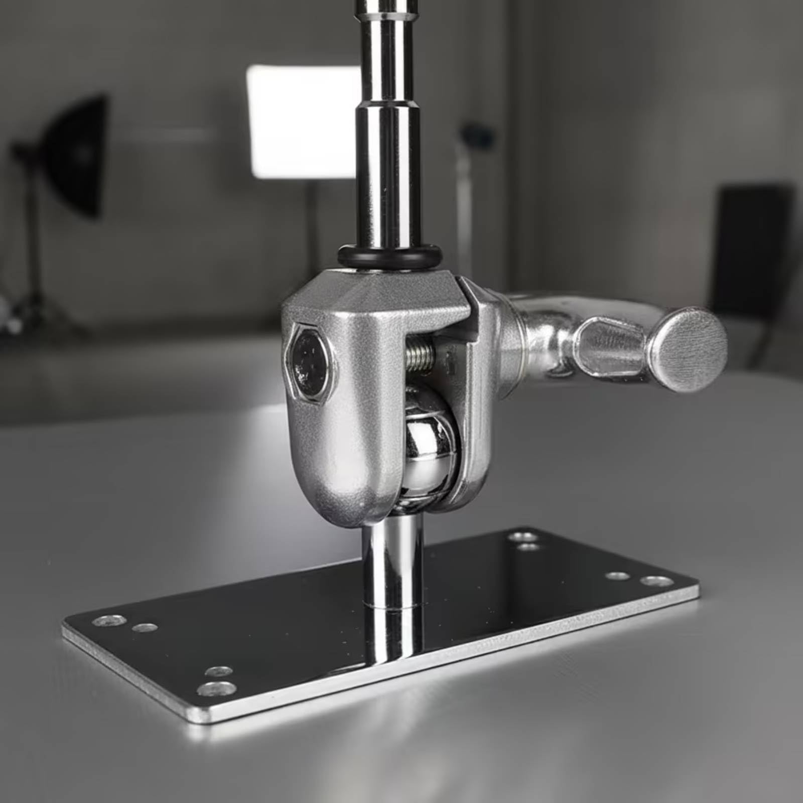 Adaptador de Luz de Estudio Soporte Montaje Espiga Abrazadera Articulada Cabezal Giratorio de Aleación de Aluminio con Articulación con Bloqueo