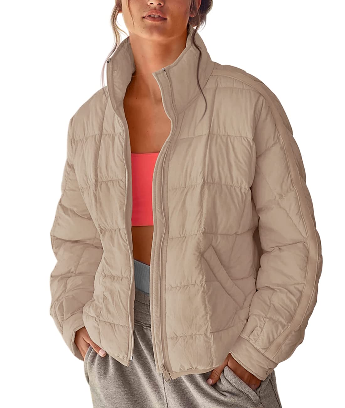 Aiopr Women's Oversized Lightweight Down Coat Long Sleeve Zip Packable Short Puffer Jackets