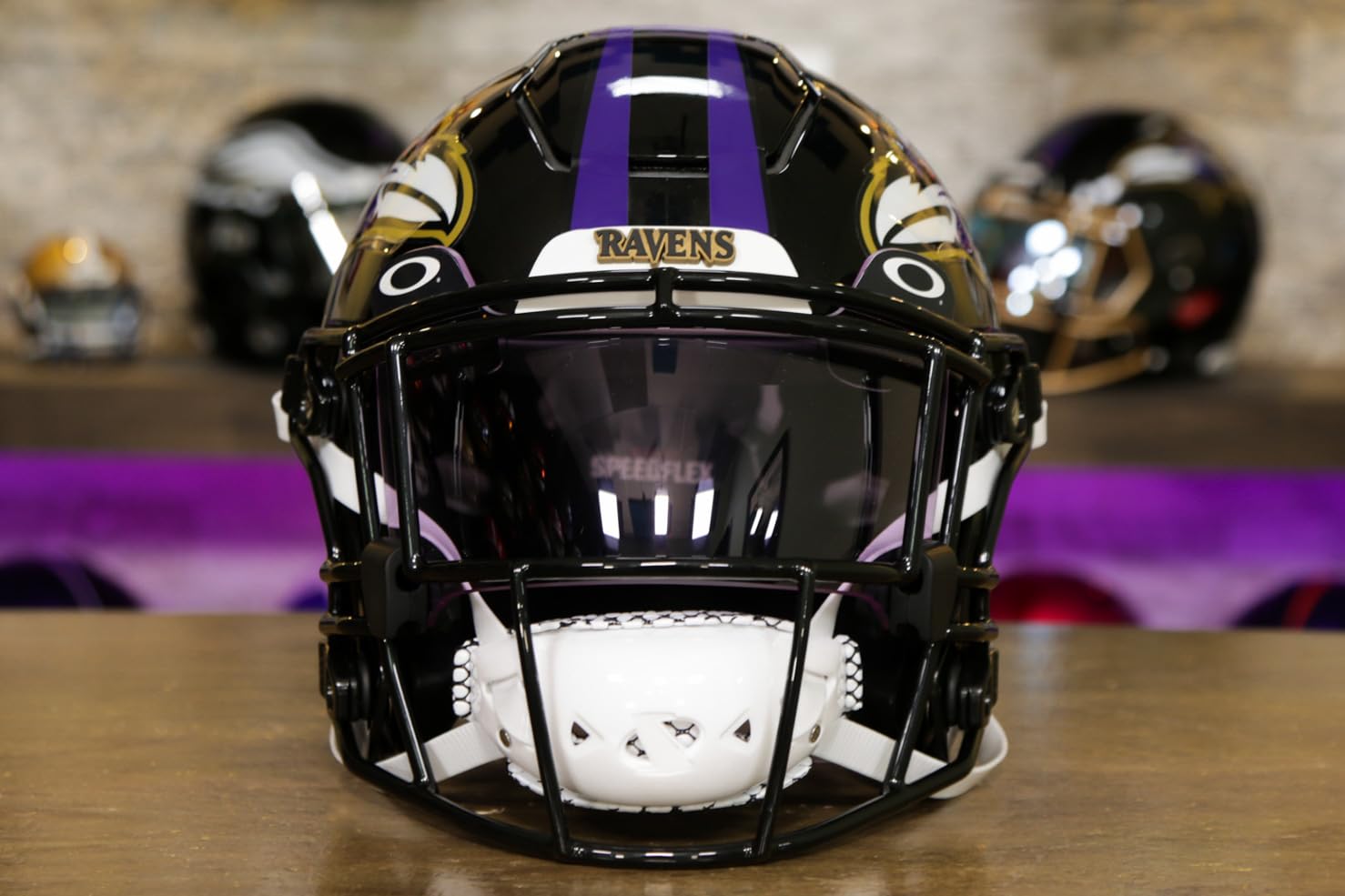 Amazon.com : SF-2EG-SW for Riddell SpeedFlex + US Flag Helmet
