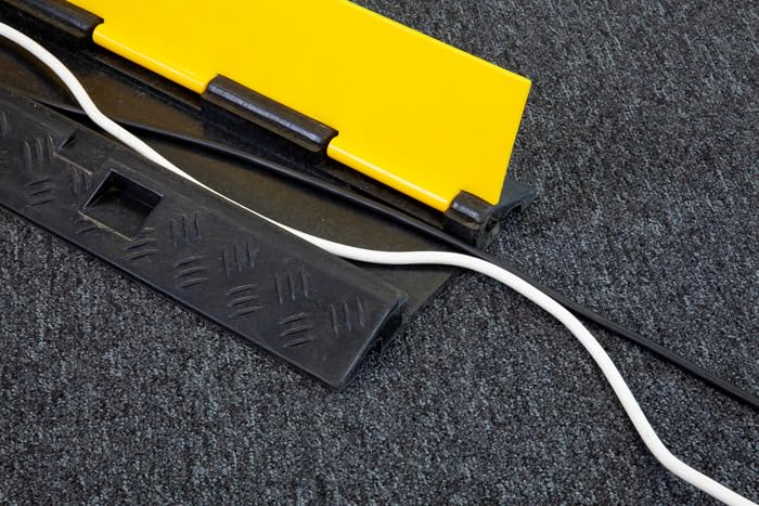 The Ramp People Protector de cable de suelo de 1 canal, 70 mm x 20 mm, cubierta de goma para cables para peatones y vehículos, pavimento, entrada, estacionamiento de cables y cables EV