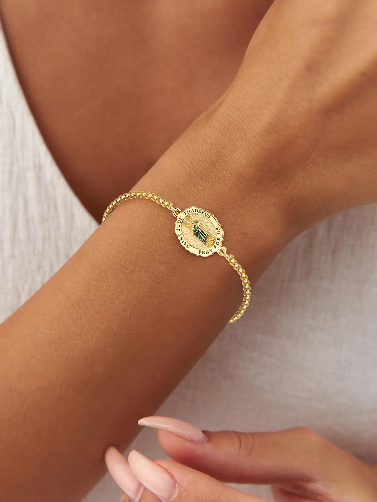 TANGPOET Pulsera de medalla de San para mujeres y hombres, plata de ley 925 chapada en oro, joyería religiosa católica, regalos para el día de la madre, día del padre, cumpleaños, Navidad, cadena