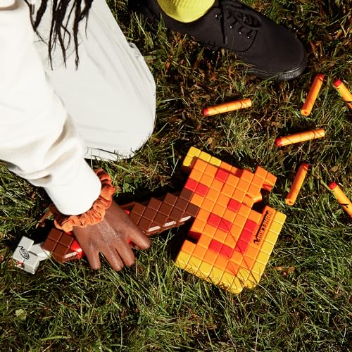 Nerf Minecraft Firebrand, Dart Blasting Axe, 6 Nerf Elite Foam Darts, Design photo 8