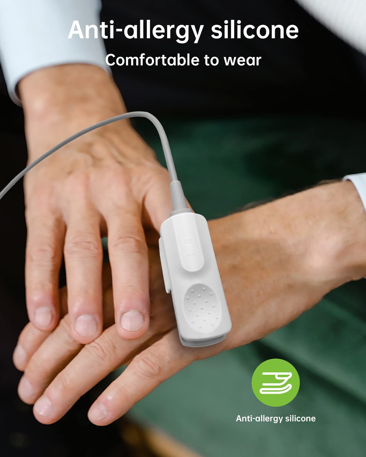 Anti-allergy silicone probe connected to the oximeter