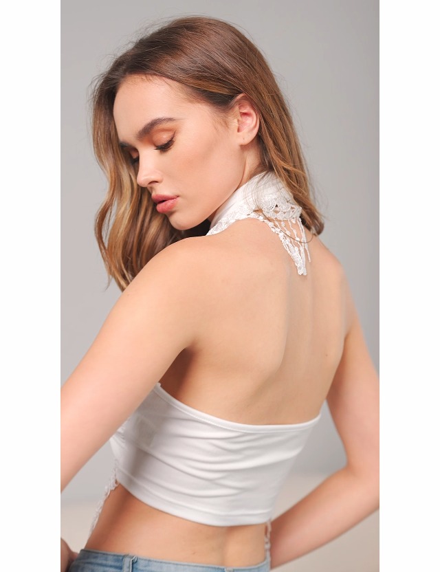 WDIRARA Women's Sexy Fringe Crisscross Halter Crop Tank Top