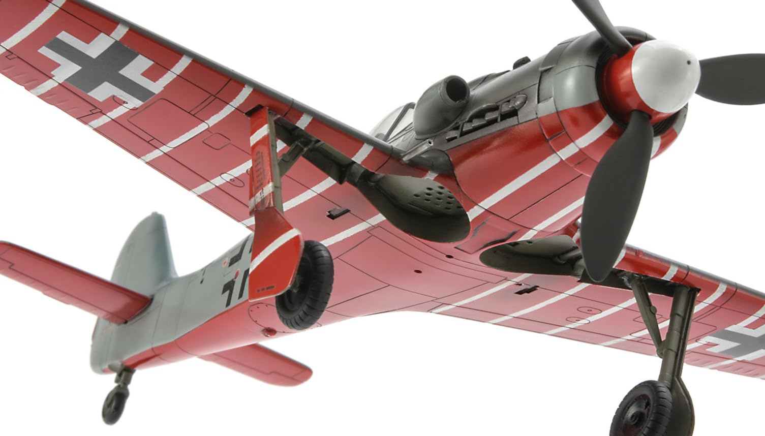 Amazon.co.jp: ハセガワ 1/72 フォッケウルフ Fw190D-9 “第44戦闘団