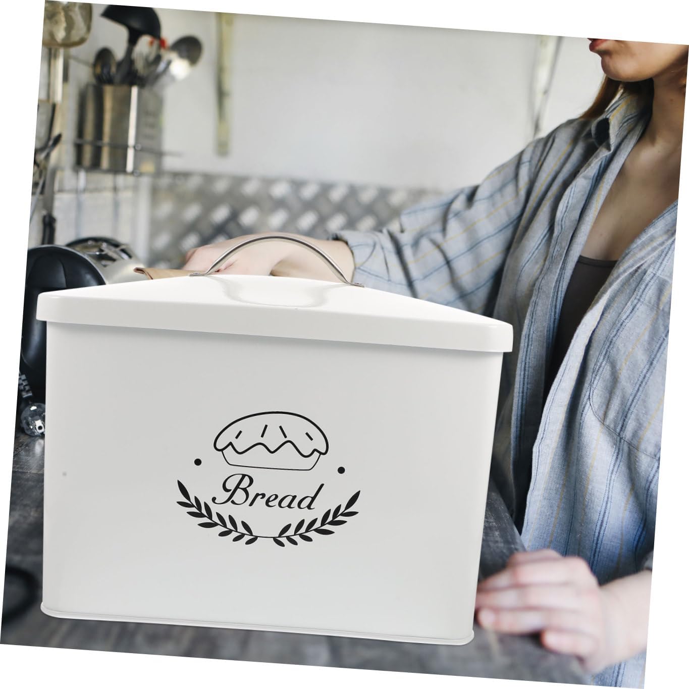 Cabilock Iron Bread Box with Airtight Lid Metal Storage Container for Kitchen Countertop Lightweight Bread Organizer with Rounded Edges Suitable for Home Bakery Shop Use