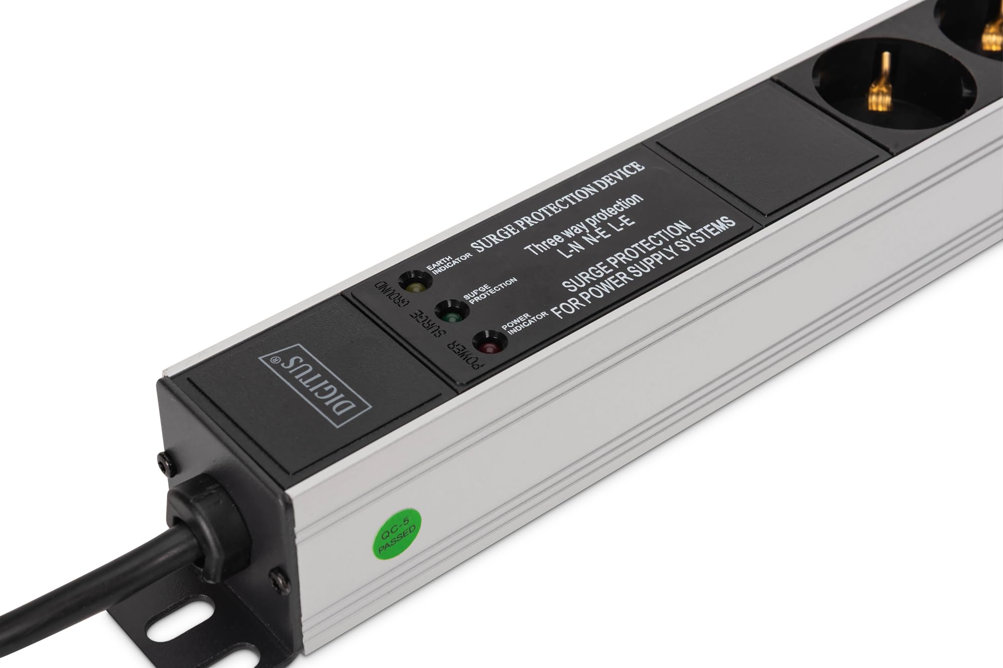 DIGITUS DN-95438 – Presa multipla – 9 prese – Filtro di rete e protezione da sovratensione – Montaggio verticale in armadio di rete o server – 230 V CA 50/60 Hz 16 A 3600 W