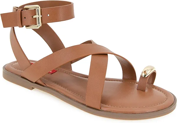 UNIONBAY WOMENS IESHA TAN WITH GOLD TOE RAND ANKLESTRAP FLAT SANDAL