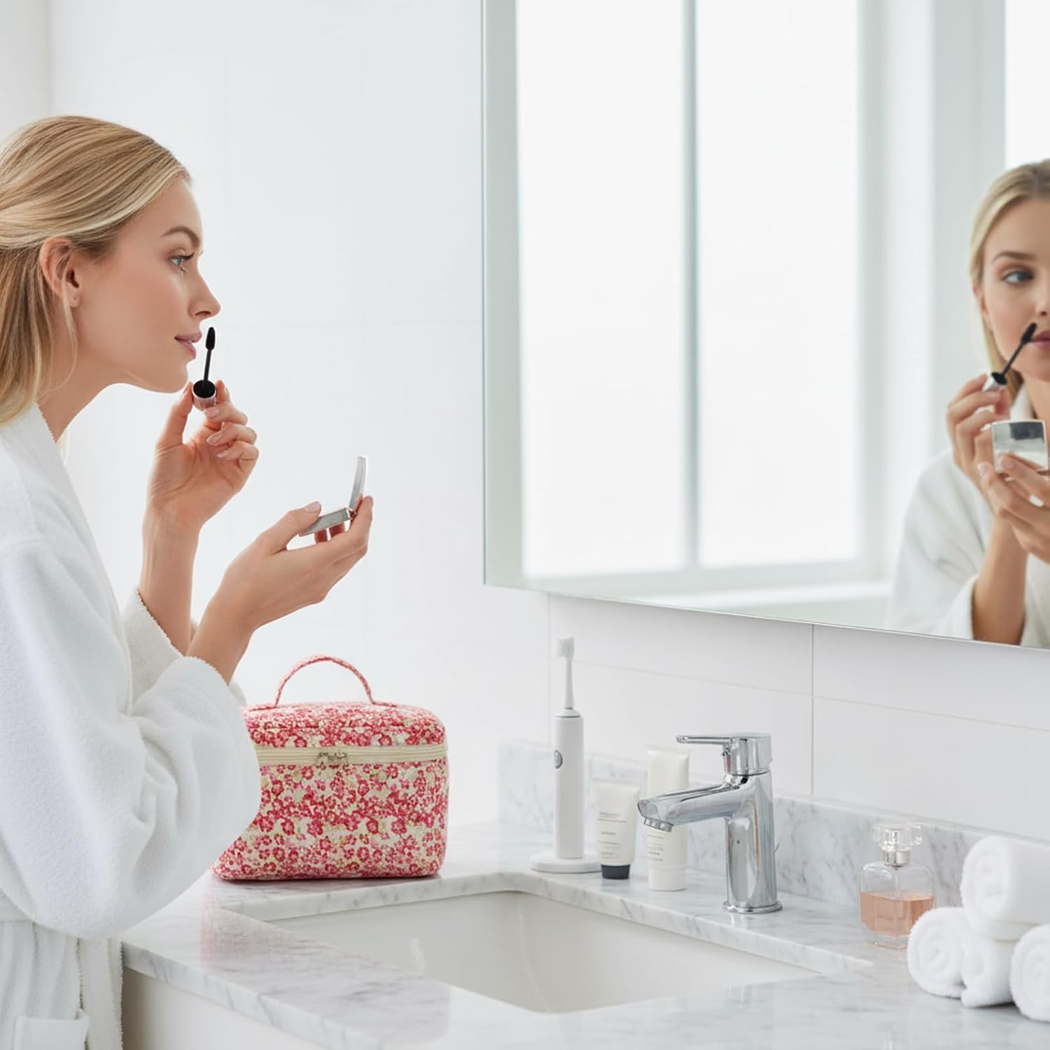 Large Travel Quilted Makeup Bag for Women Girls, Floral Cosmetic Bag, Cute Coquette Aesthetic Flowers Toiletry Organizer Bag Red Flower - Image 6