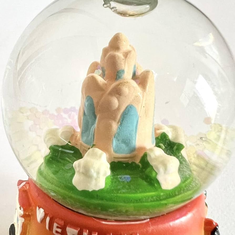 Amazon.co.jp: ベトナム 仏塔 スノードーム スノーグローブ お