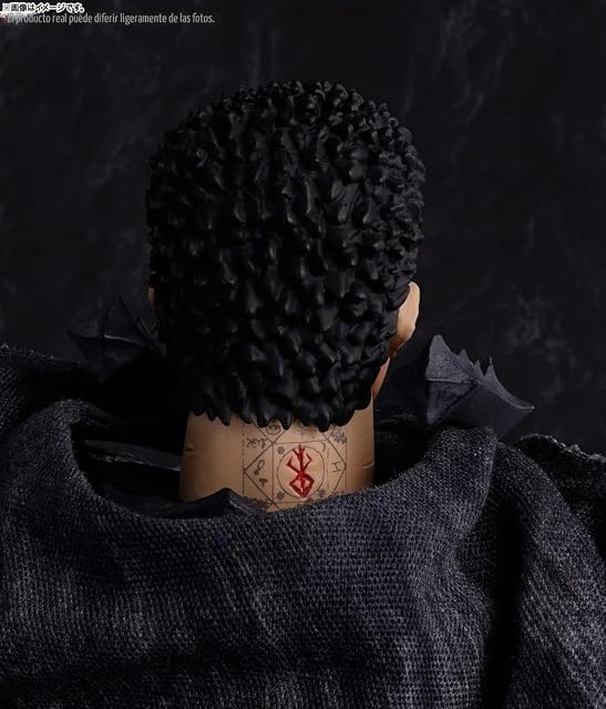 Foto 4 de 8 de Guts (Berserker Armor) Fig. 16 cm Berserk SH figuarts