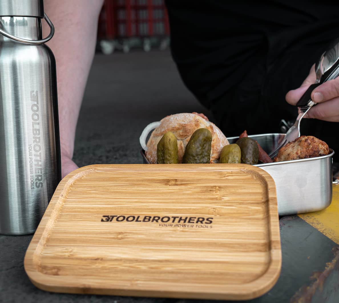 Toolbrothers Fan pudełko śniadaniowe ze stali nierdzewnej z bambusową pokrywką, 1200 ml, pudełko na lunch dla dorosłych i dzieci, pudełko na przekąski, do szkoły, pracy, na piknik, podróż