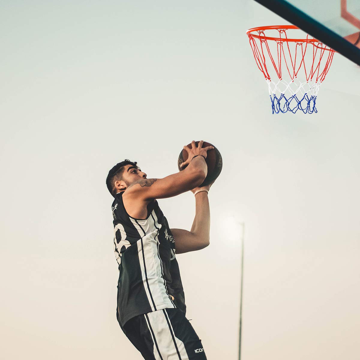 COSTWAY Panier de Basket Anneau Suspendu de Basket-Ball avec Filet Fixation au Murale en Acier Intérieur/Extérieur Diamètre du Anneau : 46 CM Convient aux Adultes et aux Enfants