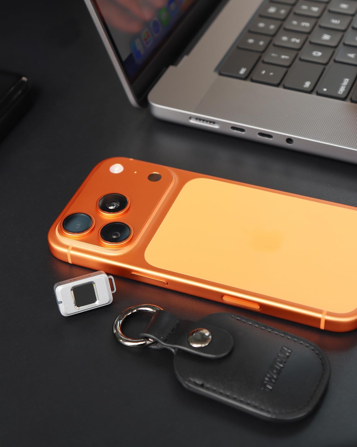 256GB Fingerprint Lock Nano SSD with Genuine Leather Protective SSD Case