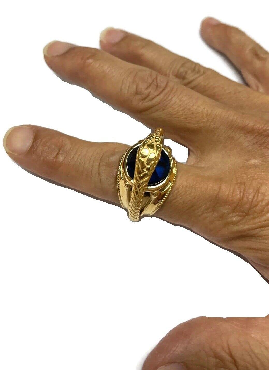 Costumeteers Wheel of Time Aes Sedai Ring Channeler ouroboros serpiente props mago el mago