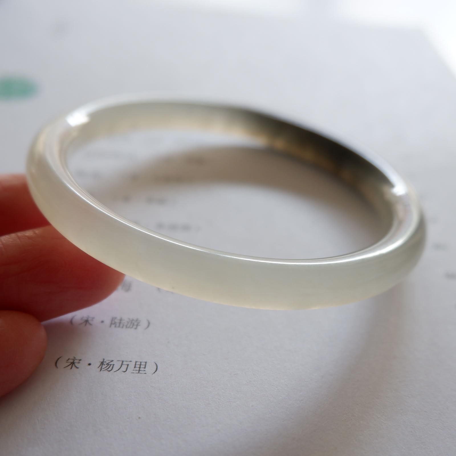 Braccialetto di Giada Xiuyan a Strisce Rotonde Naturali Regalo per Ragazze