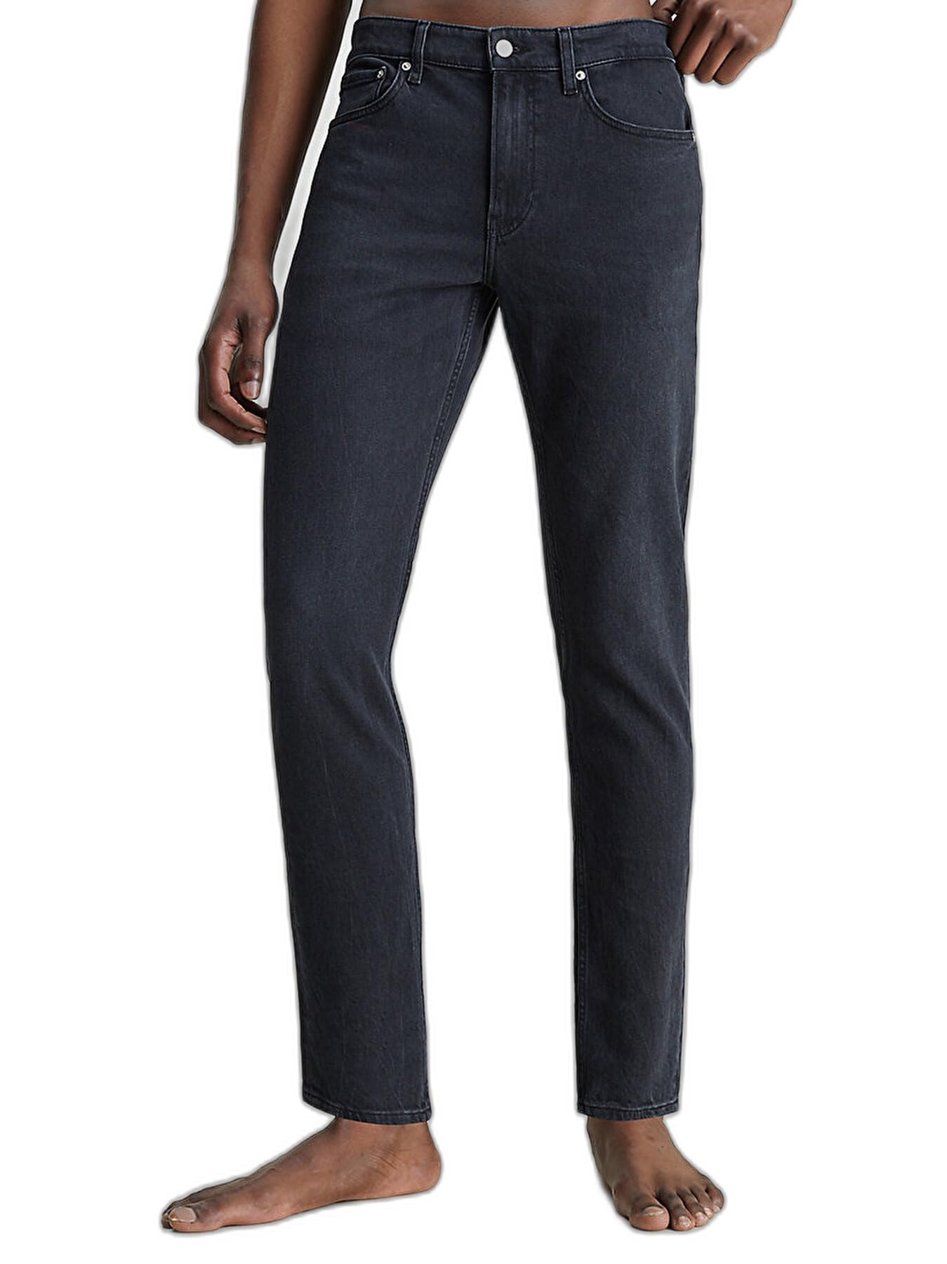 Calvin Klein Men’s Slim Tapered Fit Jeans, Black (Denim Black), 36W/34L