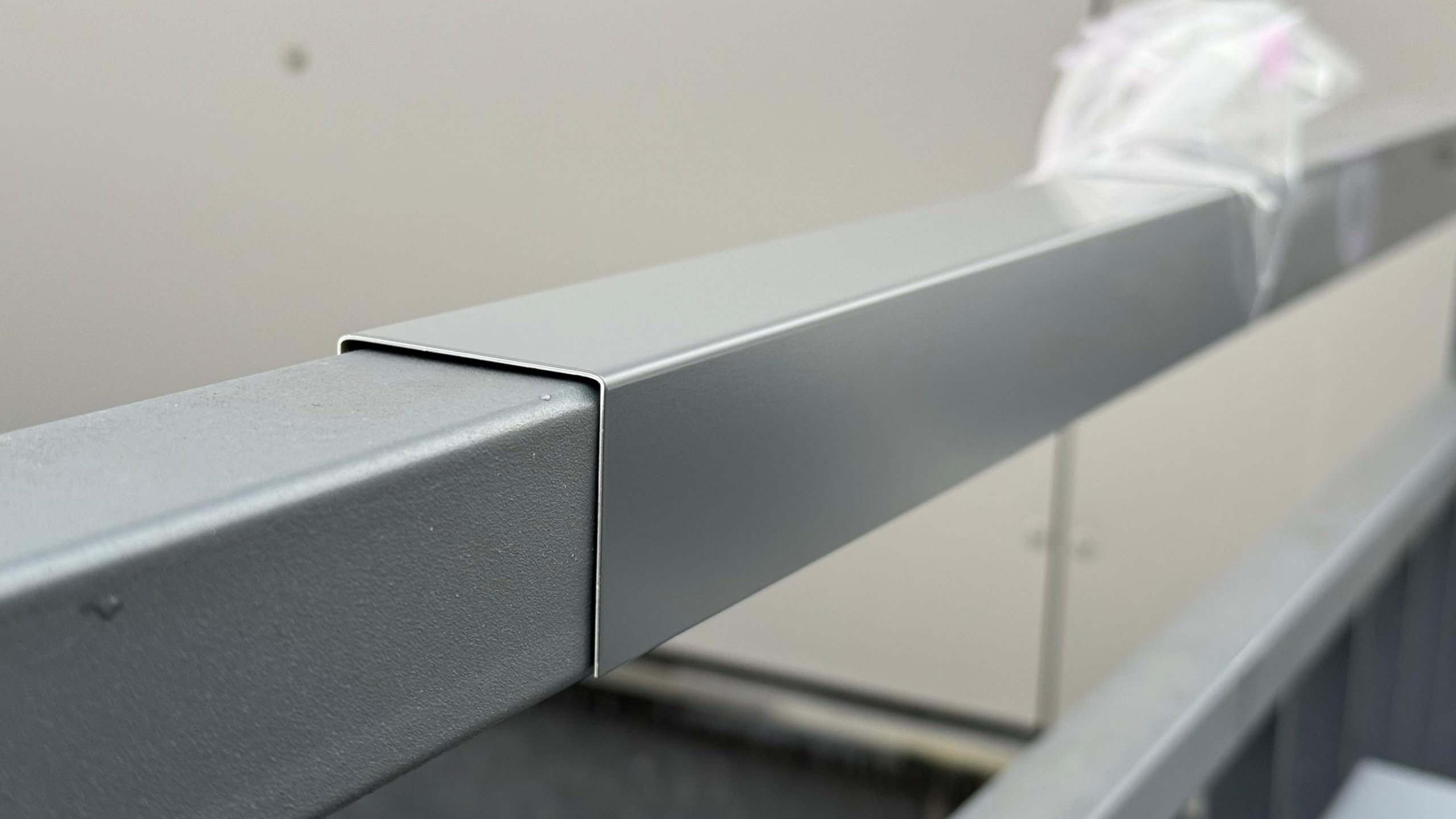 Alu U-Profil grau Abdeckprofil aus 1,5mm Aluminium Anthrazitgrau RAL 7016 Einfassprofil Kantenprofil Abschlussprofil Aluminiumschienen Aluschiene Schenkelinnenmaß: 20 x 120 x 20 mm Länge: 2000 mm