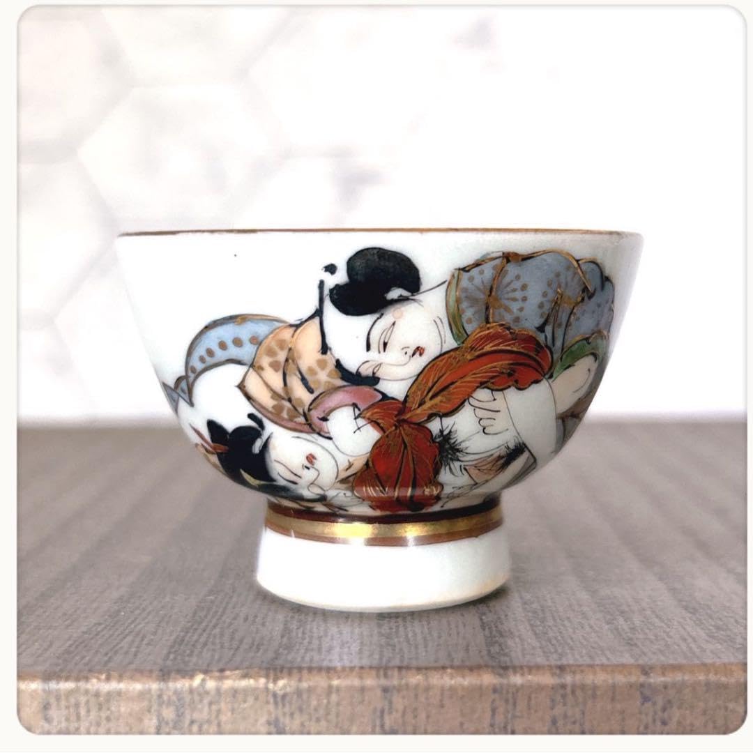 時代 枕絵 浮世絵 艶絵 春画 お猪口 5客セット盃 骨董 古美術 アンティーク Amazon.co.jp: 時代 枕絵 浮世絵 艶絵 春画 お猪口 5客セット盃