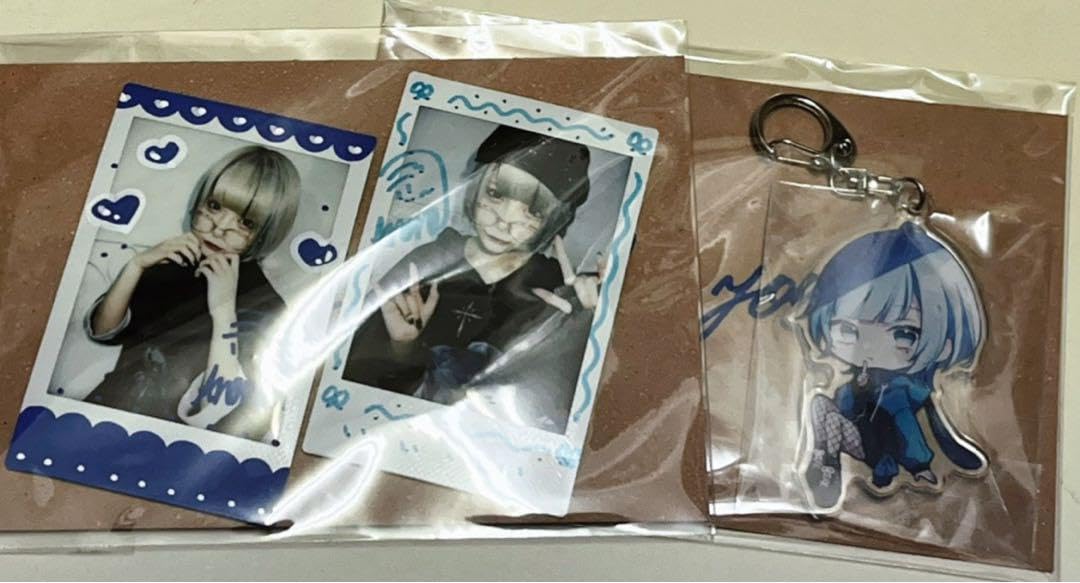 チェキ、アクキー ab27dda6-c986-48cf-8eb2-