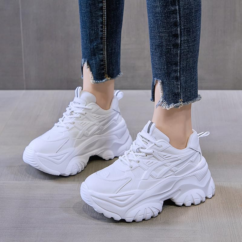 Leichte Trainer mit Dicker Sohle für Frauen, die lässige, atmungsaktive Laufschuhe tragen, Retro-Sneakers mit rutschfesten, stoßdämpfenden Schuhen für draußen