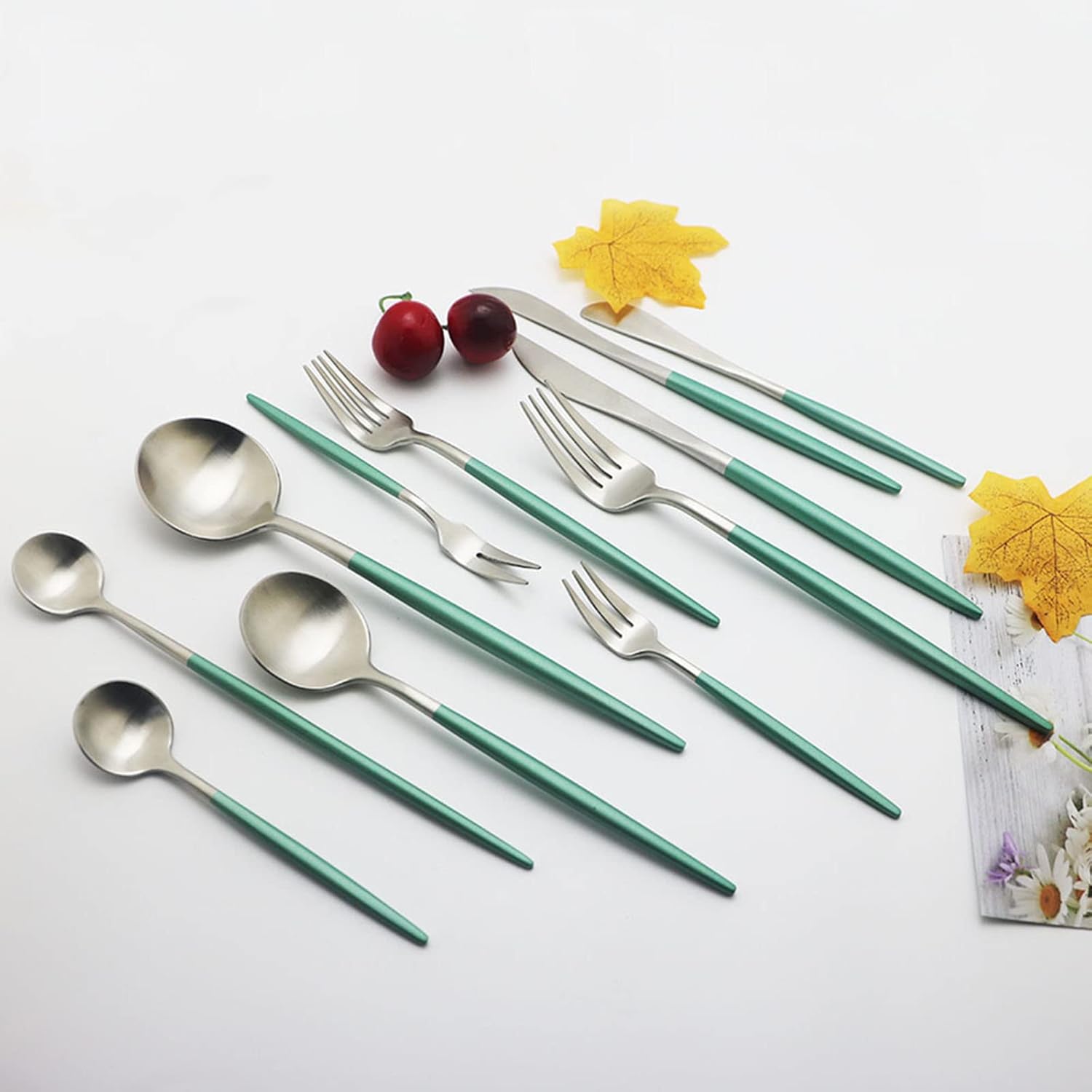 JASHII Matte Modern Flatware Set, 33pcs Set Service for 4, 304 Stainless Steel Silverware Set with Round Green Handle, Luxury Full Set Include Butter Knife, Cake Fork, Teaspoon