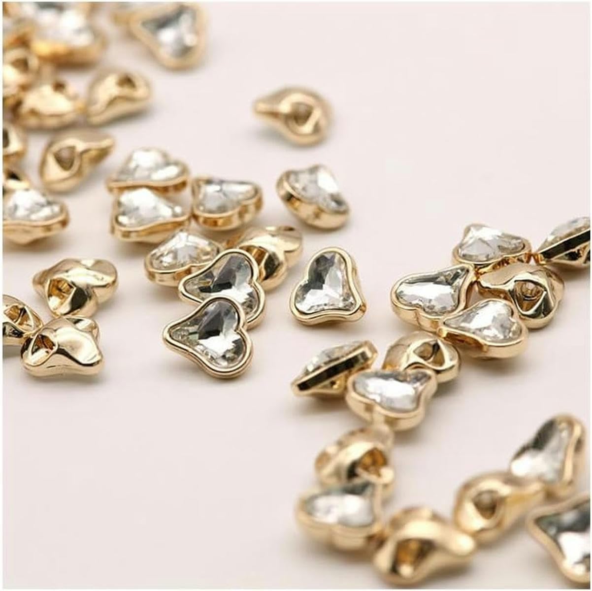 11mm 50pcs série de coeur de pêche en cristal boutons de strass en métal en forme de coeur doré pour coudre le bouton de tige de strass-cœur de cristal blanc-50pcs 11mm