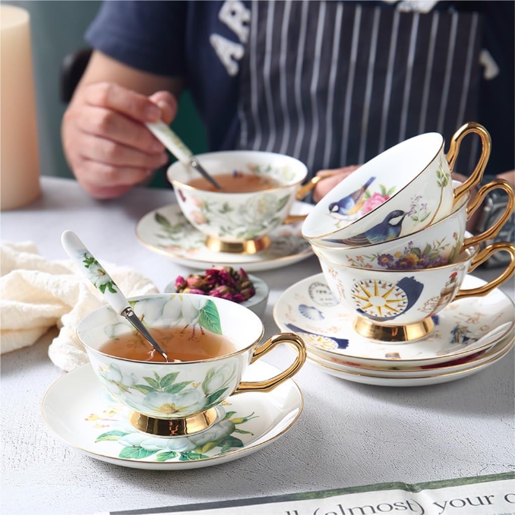 Herbata herbaty, Filiżanka i spodek do kawy z porcelany kostnej(B)