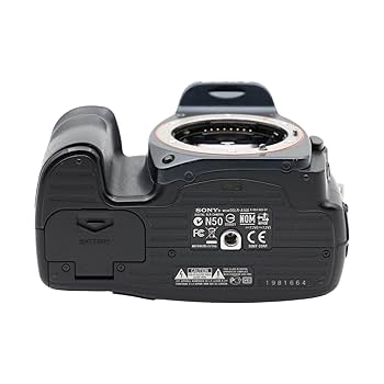 SONY DSLR−A100 DSLR-A100(B) Sony DSLR-A100 SLR Digital Camera (10 Megapixels, Bionz