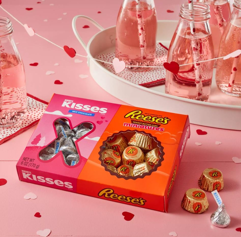 Miniatura 4 de XOXO Hershey - Caja de regalo de chocolate con leche para el día de San Valentín, surtido de chocolate con leche Hersheys Kisses, caramelo de