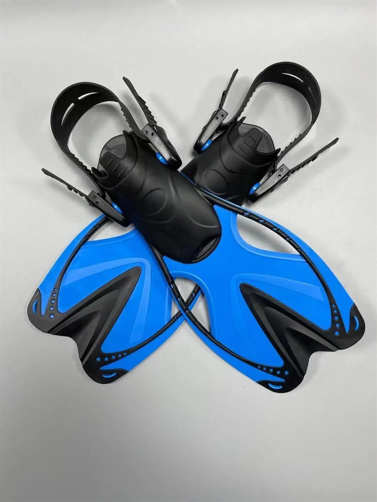 Aletas de Entrenamiento Zapatos de Rana for niños, Aletas Cortas Ajustables Silicona for Asistencia al Buceo, Equipo Entrenamiento liviano for para Entrenamiento Acuático