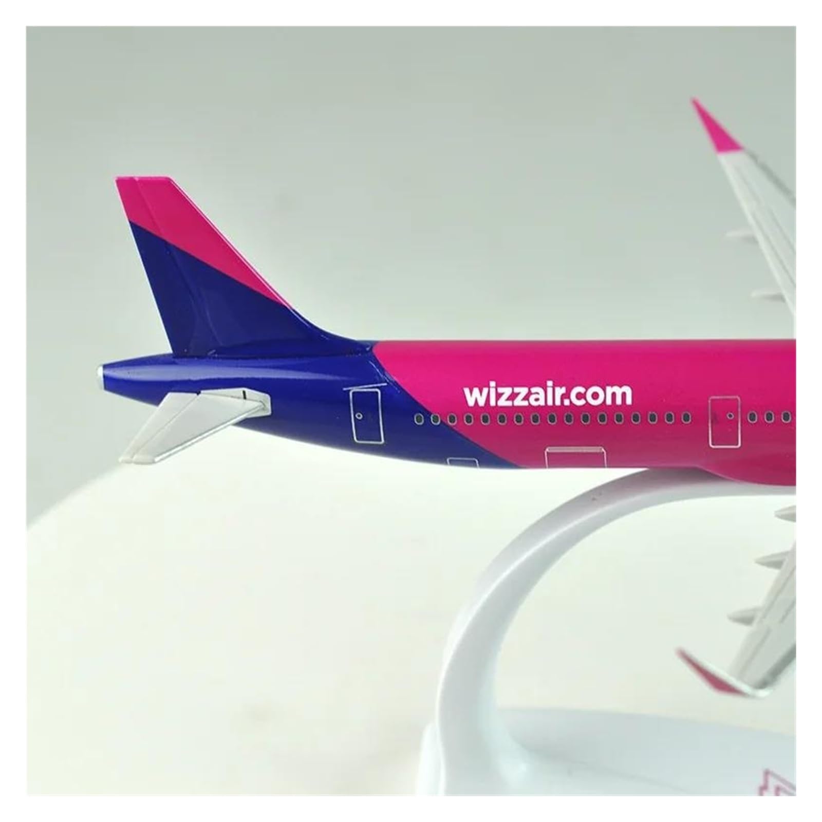 Odlew metalowy samolot żywica A321 zabawkowy model samolotu dla WIZZ AIR 22cm podstawa montażowa wyświetlacz statyczny samolot pasażerski z pamiątkami do zbierania i wystawiania
