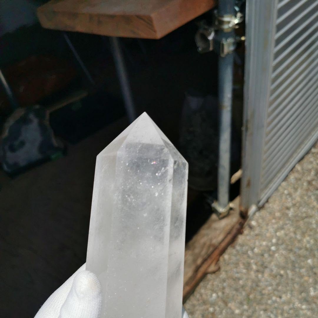 マダガスカル産　水晶　ポイント　虹入り 1.2キロ　鑑賞石　石　置物　オブジェ 1.2キロ　鑑賞石　石　置物　オブジェ マダガスカル産　水晶　ポイント　虹入り
