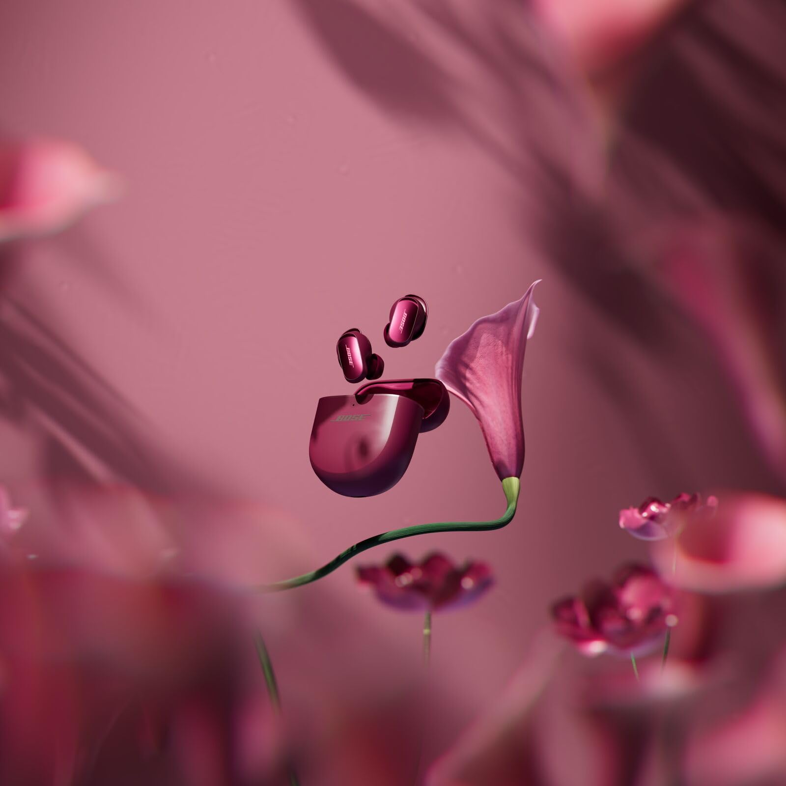 Bose Nuovi QuietComfort Ultra Bluetooth auricolari 2ª Gen, wireless con cancellazione del rumore, fino a 6h di autonomia, IPX4, audio immersivo, bassi profondi, prugna intenso - Vista 7