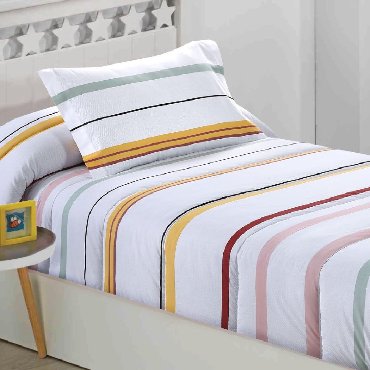 Edredon Ajustable Relleno 350gr Tejido Algodón y Poliester Modelo Xabia Color Único Talla Cama 90