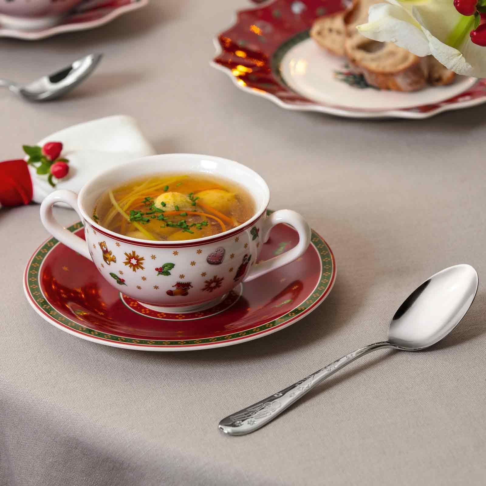 Villeroy & Boch Toy's Delight Suppentassen mit Untertassen 6er Set, 250 ml, Weihnachtliches Suppengeschirr, Premium Porzellan, Runder Rand, Rot