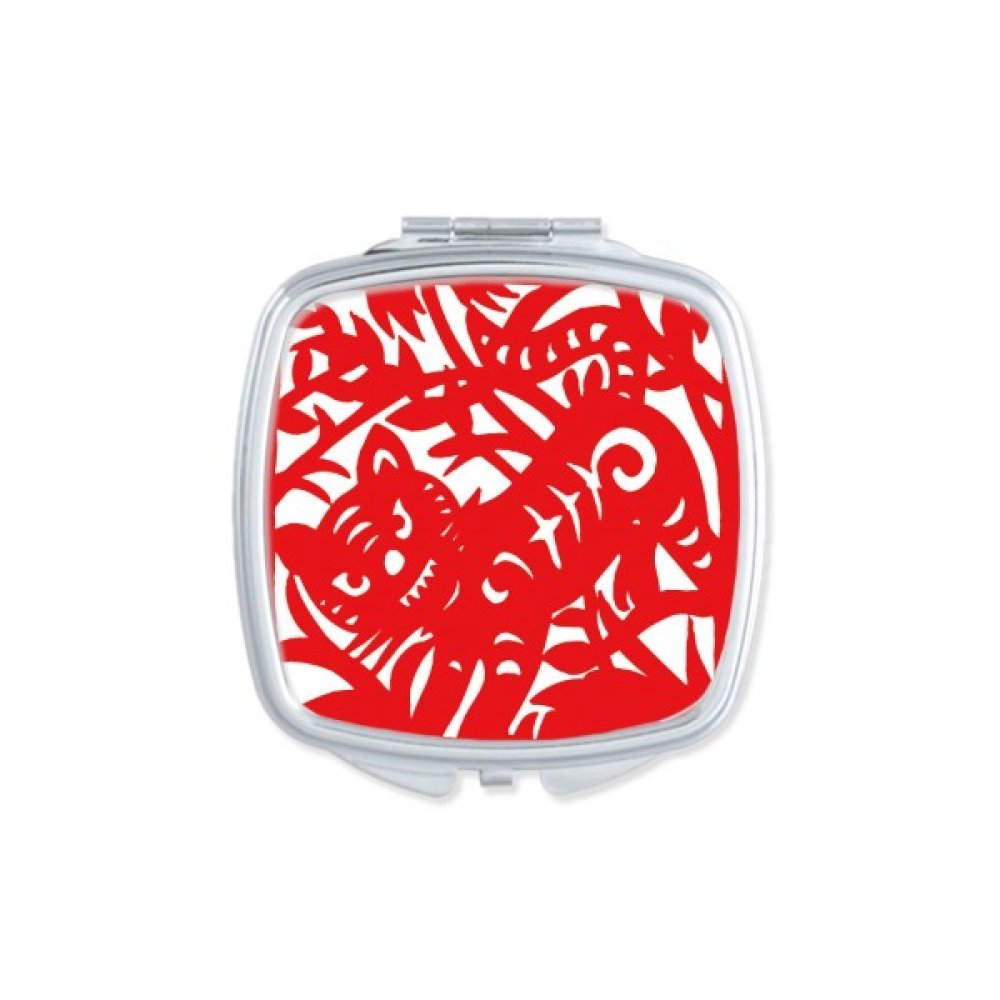 Miroir compact Tigre pour vos retouches maquillage nomades