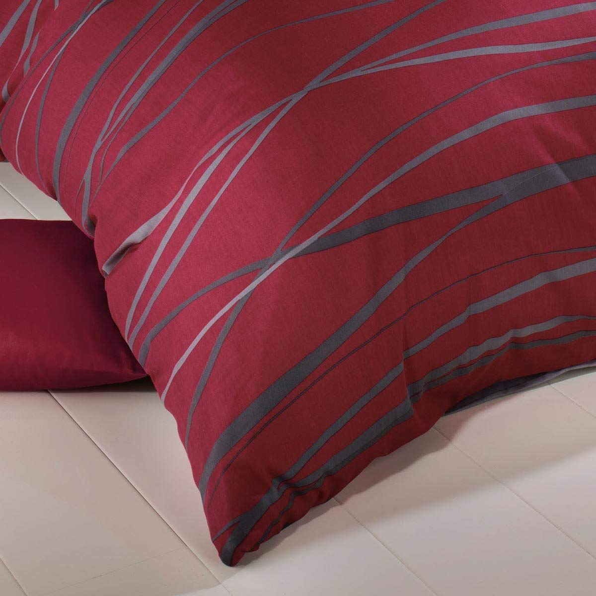 G BETTWARENSHOP Biber-Bettwäsche „Stars Rubin“ – Kuschelweich Aus 100% Baumwolle, 155x220 Cm + 80x80 Cm, Ideal Für Den Winter