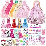 【Inspire Creativity】Barbie kleidung enthält eine Vielzahl von verschiedenen Kleidungsstücken, Kleidern, Hosen, Schuhen und Accessoires, die beliebig kombiniert werden können. Barbie kleidung erlaubt es den Mädchen, die Puppen nach Belieben anzuziehen, um ihr Denken und ihre praktischen Fähigkeiten zu verbessern. Barbie kleidung set ohne puppe ermöglicht es den Kindern, zu Kostümbildnern zu werden und eine bunte Kindheit zu erleben.