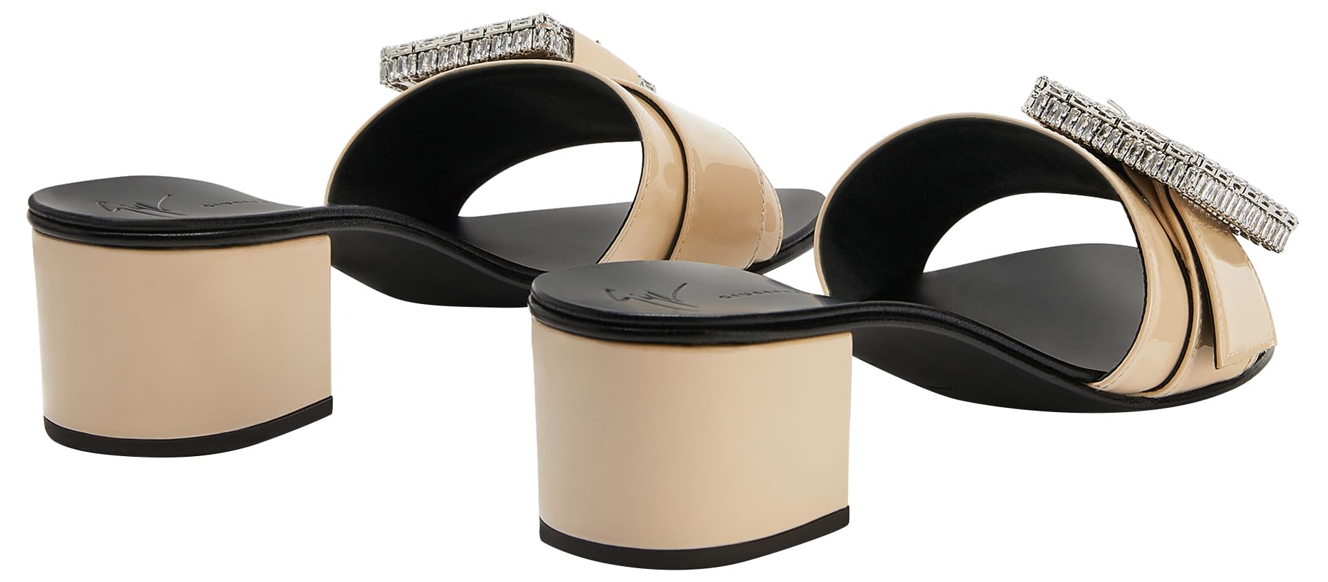 Giuseppe Zanotti,Miss Buckle