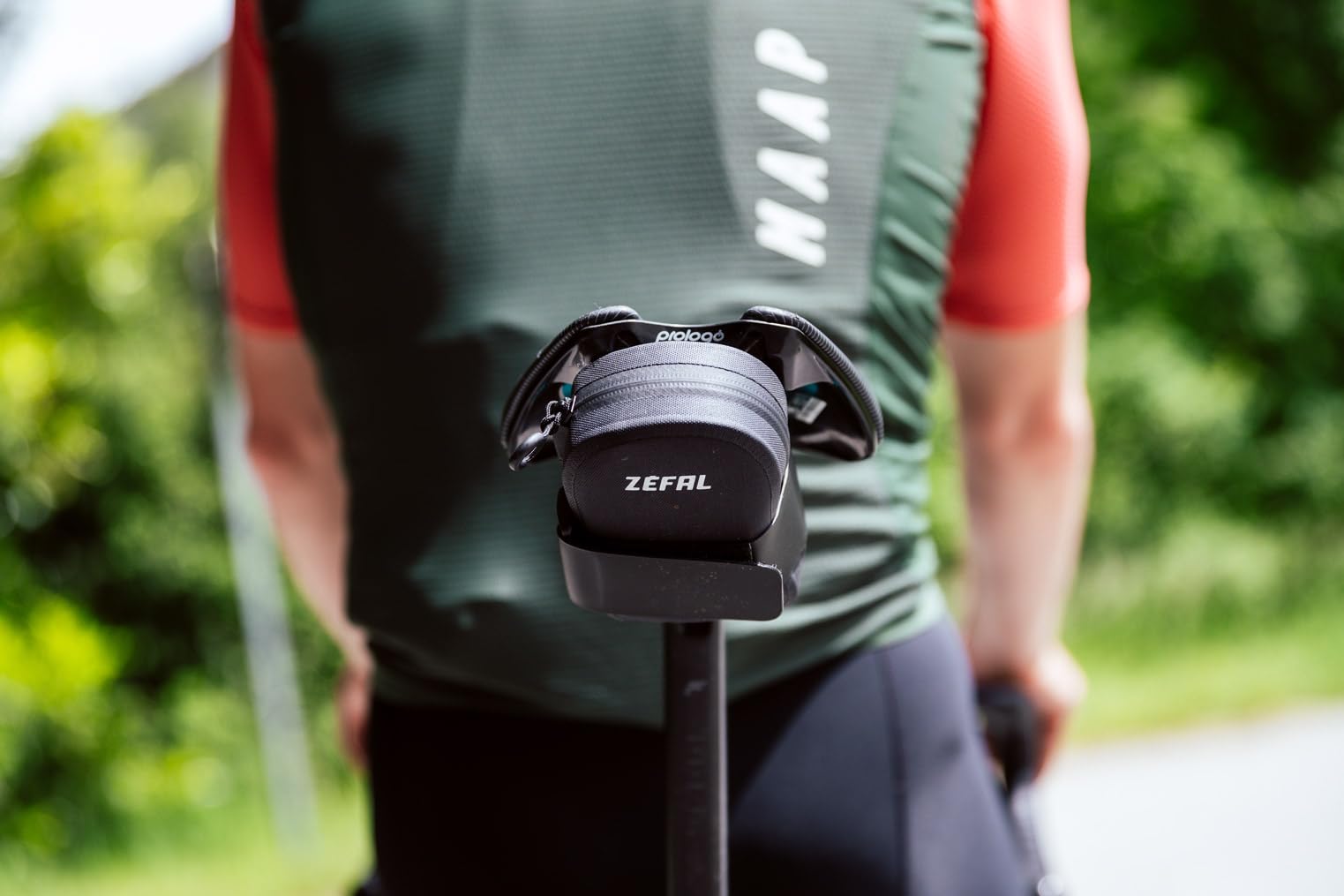 ZEFAL Z Road Pack - Torba na siodełko rowerowe - Lekka torba na rower szosowy - Wodoodporna torba rowerowa - 0,35 l - 85 g, czarna