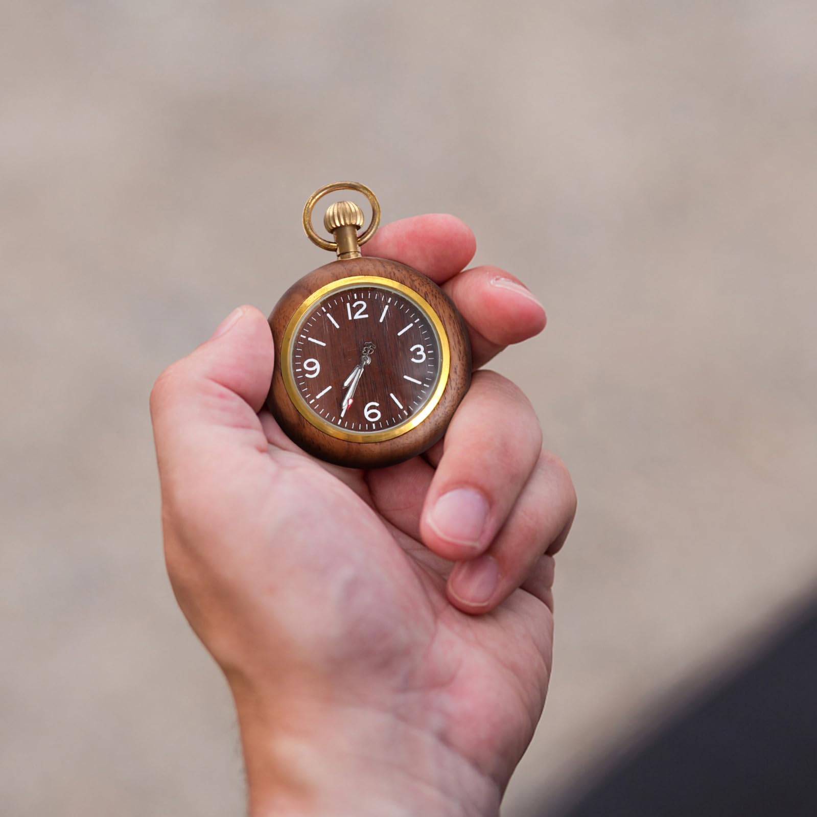 GALPADA Reloj de Bolsillo Vintage de Cuarzo y Aleación Esfera Numérica de Madera de Ébano, Diseño Retro para Hombres y Mujeres, Accesorio Clásico para Uso Diario, Tamaño Varios Estilos