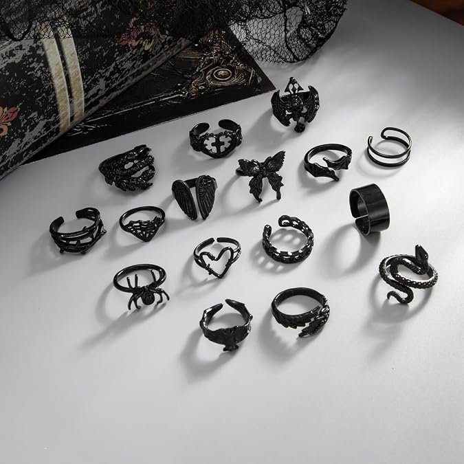 16-20 PCS Gothic Ring Set for Women Men Vintage Black Snake Spider Bat Wing Ring Dark Style Halloween Ring Chunky Stackable Adjustable Y2k Statement Ring Halloween Party Jewelry